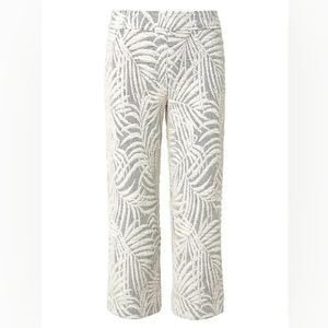 Akris Punto, 14, white & gray